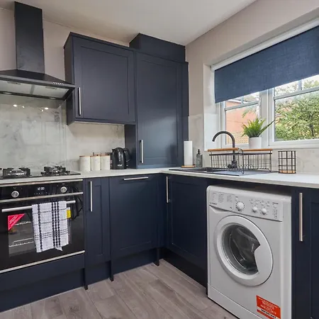 Holiday home Homebird - Tavistock House