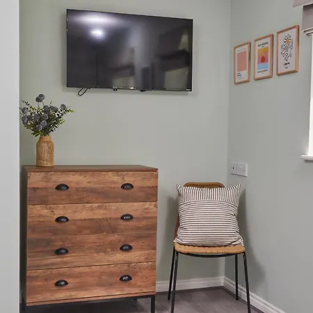 Homebird - Tavistock House * Leeds (West Yorkshire)